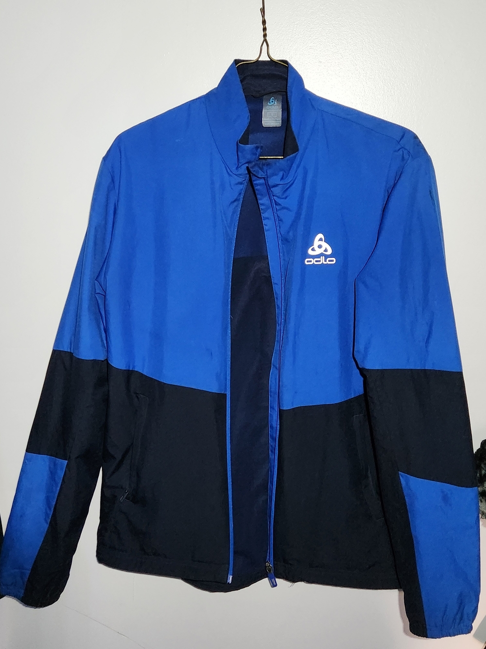 Odlo Men's Blue and Black Lightweight Jacket